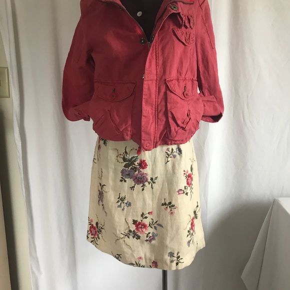 Karen Kane multi colored flower skirt cream base - Picture 2 of 7